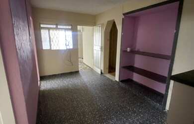 Imagem: A casa possui 1 Banheiro, 60m² de Área e está localizado