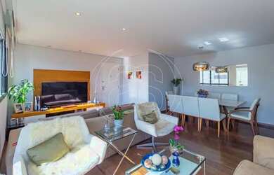 Imagem: O apartamento possui 3 Dormitórios, 3 Banheiros, 2 Vagas na