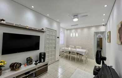 Imagem: A casa possui 2 Dormitórios, 2 Banheiros, 1 Vaga na garagem