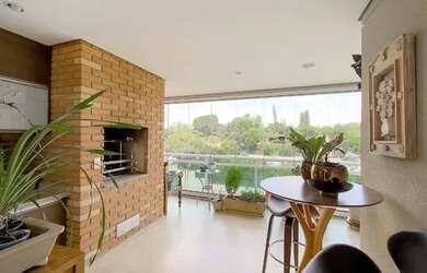 Imagem: O apartamento possui 4 Dormitórios, 5 Banheiros, 4 Vagas na