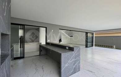 Imagem 5: Casa de condomínio sobrado para venda possui 382 metros quadrados com...