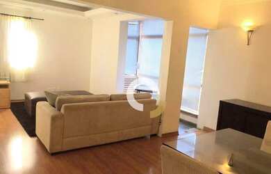 Imagem: O apartamento possui 1 Dormitório, 1 Banheiro, 1 Vaga na garagem