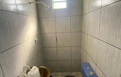 Imagem: A casa possui 2 Dormitórios, 2 Banheiros, 4 Vagas na garagem