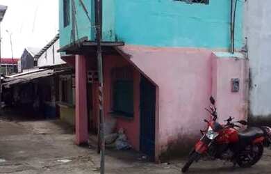 Imagem: A casa possui 2 Dormitórios e está localizado em Colônia