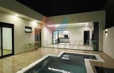 Imagem: A casa em condomínio possui 3 Dormitórios, 4 Banheiros, 4