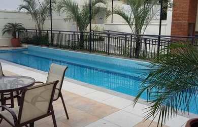 Imagem: O apartamento possui 1 Dormitório, 1 Banheiro, 1 Vaga na garagem