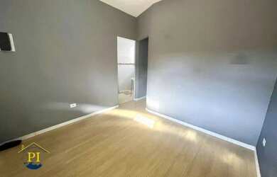 Imagem: O apartamento possui 1 Dormitório, 1 Banheiro, 1 Vaga na garagem