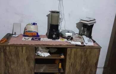 Imagem: A casa possui 2 Dormitórios, 1 Banheiro, 2 Vagas na garagem