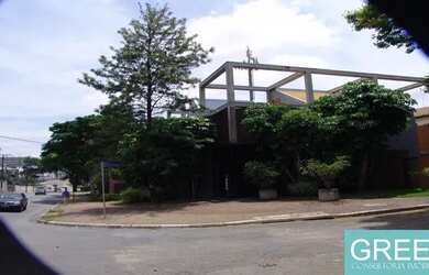 Imagem: O depósito possui 5 Vagas na garagem, 750m² de Área e está