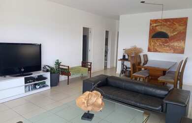 Imagem: O apartamento possui 4 Dormitórios, 3 Banheiros, 3 Vagas na