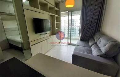 Imagem: O apartamento possui 1 Dormitório, 1 Banheiro, 1 Vaga na garagem