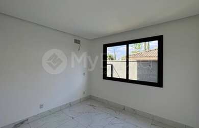 Imagem 13: Casa de condomínio sobrado para venda possui 382 metros quadrados com...