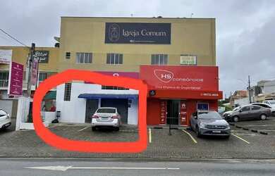 Imagem: O depósito possui 3 Vagas na garagem e 120m² de Área e está