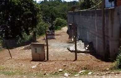 Imagem: O terreno possui 650m² de Área e está localizado em Parque