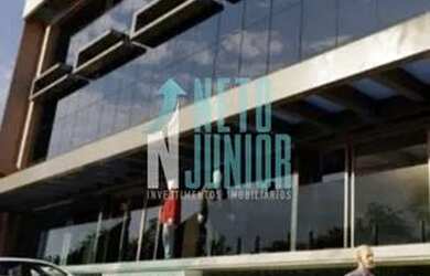 Imagem: O depósito possui 5 Vagas na garagem, 5.700m² de Área e