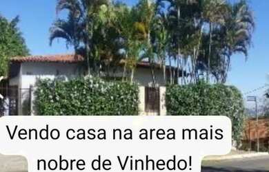 Imagem: Casa de esquina no ponto mais alto de Vinhedo