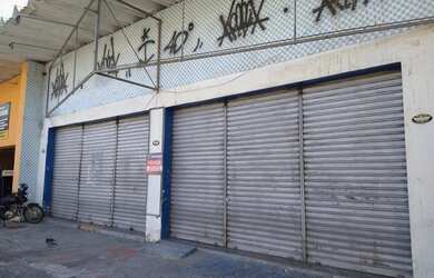 Imagem: O depósito possui 318m² de Área e está localizado em Centro