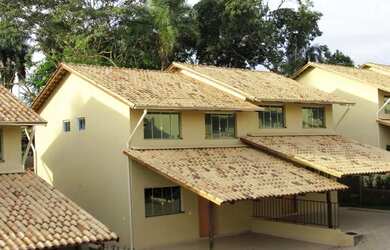 Imagem: A casa em condomínio possui 3 Dormitórios, 4 Banheiros, 2