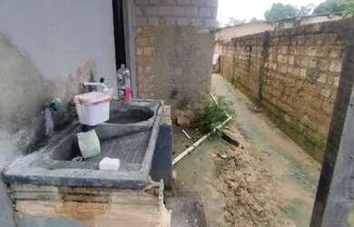 Imagem: A casa possui 3 Dormitórios, 3 Banheiros, 300m² de Área e