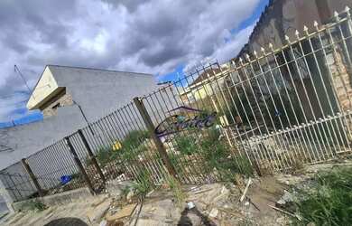 Imagem: O terreno possui 305m² de Área e está localizado em Jardim