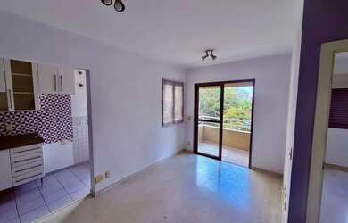 Imagem: O apartamento possui 1 Dormitório, 1 Banheiro, 1 Vaga na garagem