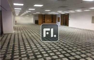 Imagem: O depósito possui 5 Vagas na garagem, 792m² de Área e está