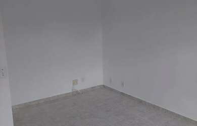 Imagem 7: Casa para aluguel possui 30 metros quadrados com 2 quartos em Valverde...