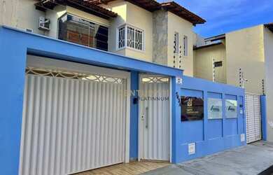 Imagem: A casa possui 5 Dormitórios, 5 Banheiros, 250m² de Área e