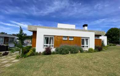 Imagem 3: Venda - Casas em Condomínios - 3 dormitórios - Nossa Senhora da Saúde...