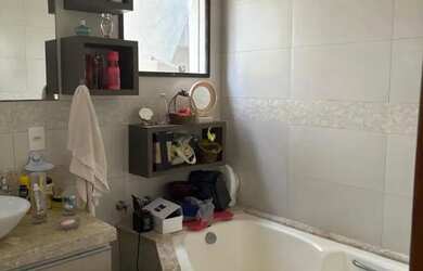 Imagem 9: Casa de alto padrão com 4 suítes e piscina aquecida na Cachoeira do...