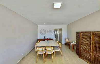 Imagem 11: Apartamento frente mar, reformado com varanda na Praia das Asturias, Guaruja