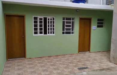 Imagem: A casa possui 1 Dormitório, 1 Banheiro e 40m² de Área e está