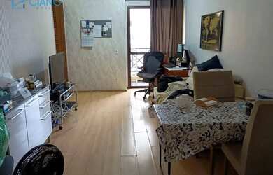 Imagem: O apartamento possui 3 Dormitórios, 1 Banheiro, 1 Vaga na garagem