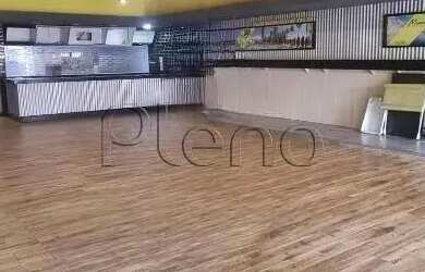 Imagem: A casa possui 5 Dormitórios, 5 Banheiros, 3 Vagas na garagem