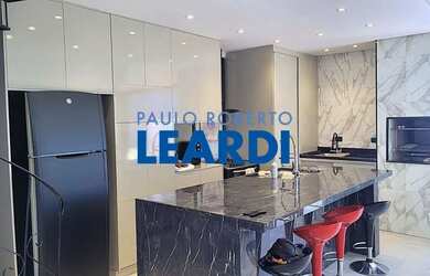 Imagem: A casa em condomínio possui 3 Dormitórios, 5 Banheiros, 2