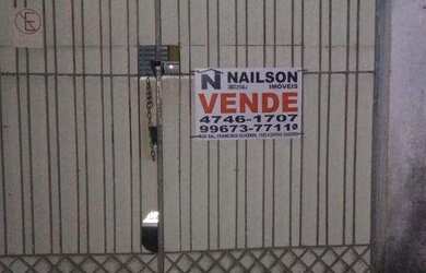 Imagem: A casa possui 2 Dormitórios, 1 Banheiro, 2 Vagas na garagem