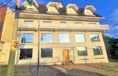 Imagem: O depósito possui 5 Vagas na garagem, 2.400m² de Área e