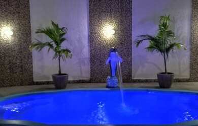 Imagem: A casa possui 3 Dormitórios, 5 Vagas na garagem e está localizado