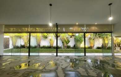 Imagem: O apartamento possui 2 Dormitórios, 2 Banheiros, 2 Vagas na