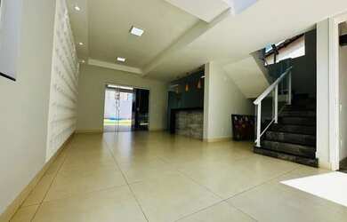 Imagem 5: Descubra o Luxo e Conforto desta casa de Alto Padrão no Novo Mundo: 3 Quartos, Suíte Maste