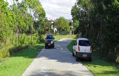 Imagem: O terreno está localizado em Praia do Forte, Mata de São João
