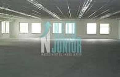 Imagem: O depósito possui 4 Vagas na garagem, 304m² de Área e está