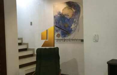 Imagem: A casa possui 4 Dormitórios, 4 Banheiros, 2 Vagas na garagem