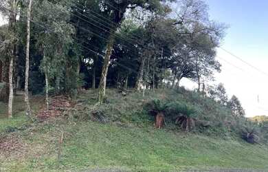 Imagem: O terreno possui 1716m² de Área e está localizado em Canela
