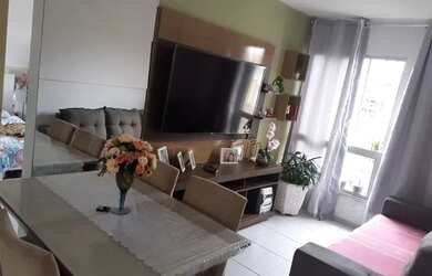 Imagem: O apartamento possui 2 Dormitórios, 1 Banheiro, 1 Vaga na garagem