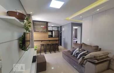 Imagem: O apartamento possui 2 Dormitórios, 1 Banheiro, 1 Vaga na garagem