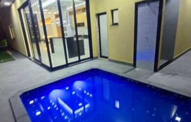 Imagem: A casa em condomínio possui 3 Dormitórios, 4 Banheiros, 2