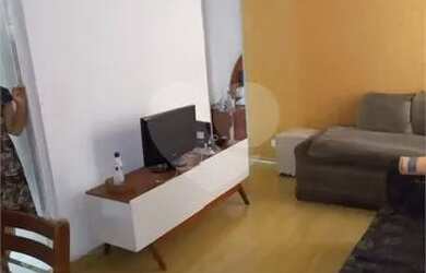 Imagem: O apartamento à venda possui 2 Dormitórios, 1 Banheiro, 1