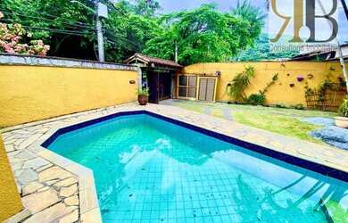 Imagem: A casa em condomínio possui 4 Dormitórios, 5 Banheiros, 5