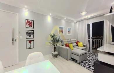 Imagem: O apartamento possui 2 Dormitórios, 1 Banheiro, 1 Vaga na garagem